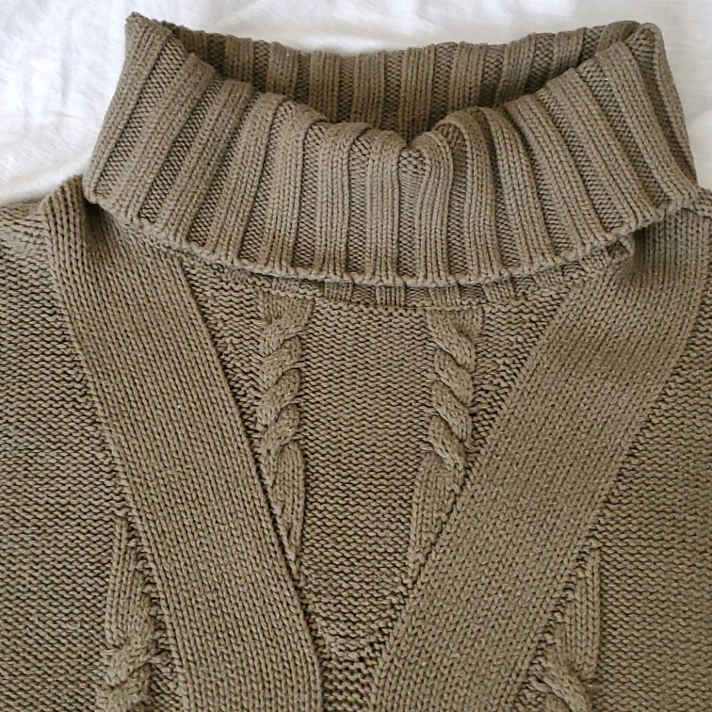 Sweater - Picture 3 of 3